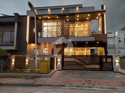 بحریہ گرینز۔ اوورسیز انکلیو - سیکٹر 2 بحریہ گرینز۔ اوورسیز انکلیو,بحریہ ٹاؤن فیز 8,بحریہ ٹاؤن راولپنڈی,راولپنڈی میں 5 کمروں کا 10 مرلہ مکان 5.65 کروڑ میں برائے فروخت۔