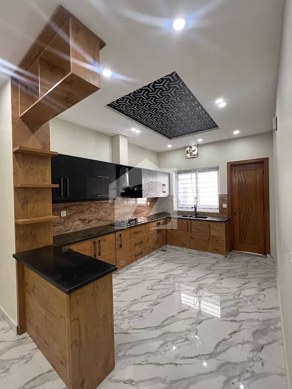 10 Marla House For Sale 10 Marla House For Sale