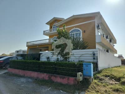 1 Kanal House C Block B17 Islamabad