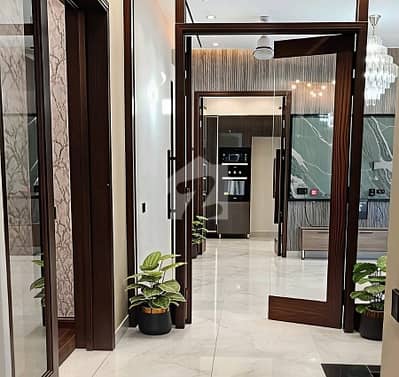A House Of 10 Marla In Lahore