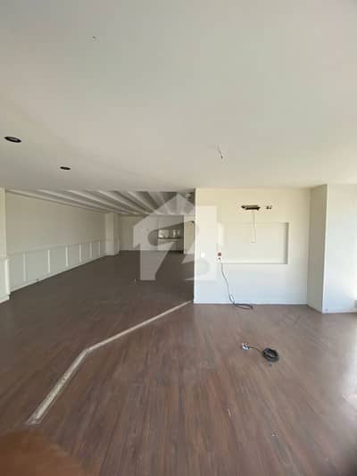 Office Space Available for Sale, Fortune Towers, Shahrah-e-Faisal