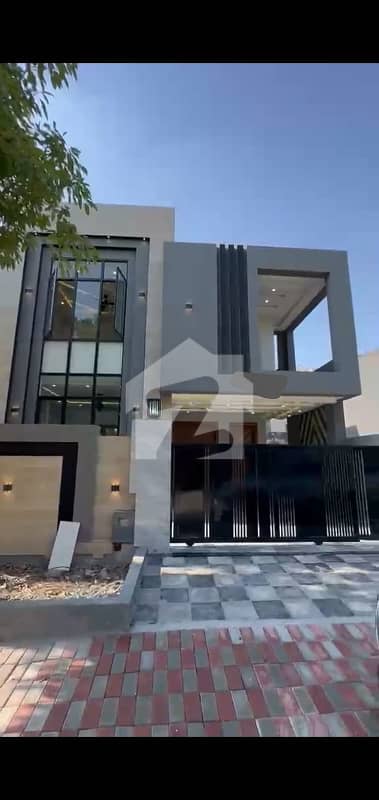 Bahria Town Phase 7 House For Sale