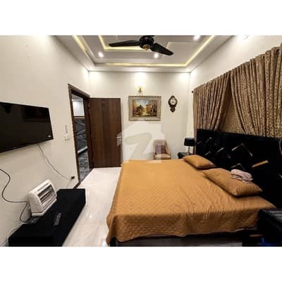 10 Marla Elegant Luxury Designer House For Sale