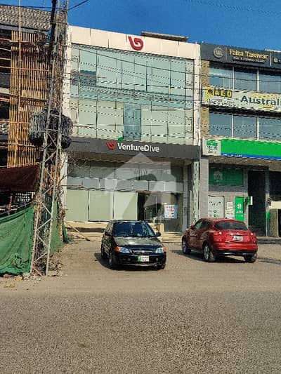 ڈی ایچ اے فیز 3 ڈیفنس (ڈی ایچ اے),لاہور میں 8 مرلہ عمارت 6.5 لاکھ میں کرایہ پر دستیاب ہے۔ ڈی ایچ اے فیز 3 ڈیفنس (ڈی ایچ اے),لاہور میں 8 مرلہ عمارت 6.5 لاکھ میں کرایہ پر دستیاب ہے۔