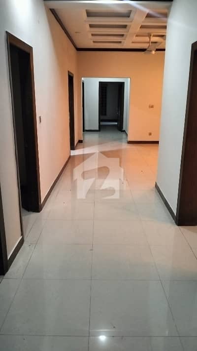 One Kanal Brand New Upper Portion For Rent