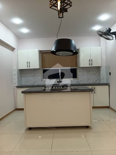 Apartment For Sale 3Bed Drawing Daining 3Said Corner Building Family Environment All Facilities