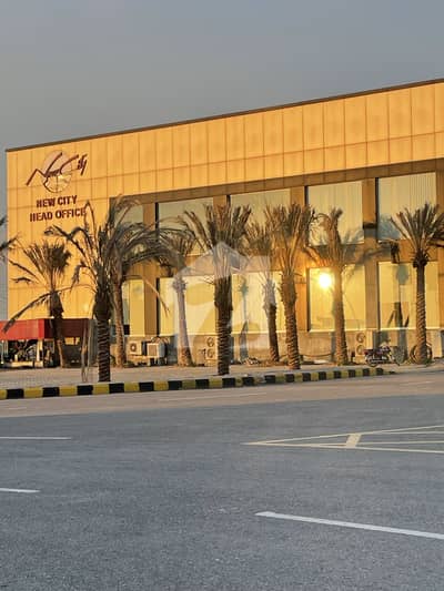Available In R Near Major Road 3 Near By New Head Office In Between Homes