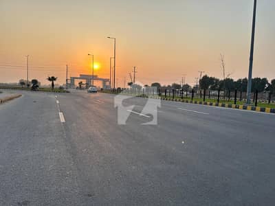 ایل ڈی اے سٹی فیز 1 - جناح سیکٹر ایل ڈی اے سٹی فیز 1,ایل ڈی اے سٹی,ایل ڈی اے روڈ,لاہور میں 1 کنال رہائشی پلاٹ 1.33 کروڑ میں برائے فروخت۔