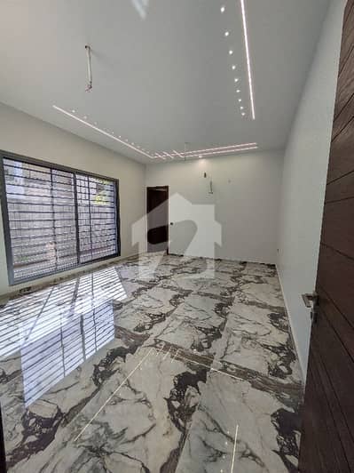 Unoccupied House Of 400 Square Yards Is Available For sale In Gulshan-e-Iqbal Town Unoccupied House Of 400 Square Yards Is Available For sale In Gulshan-e-Iqbal Town
