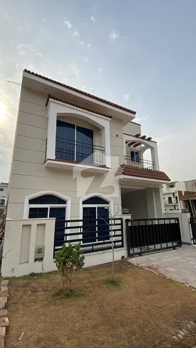 5 Marla Corner House In Parkview City H Block