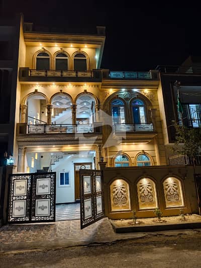 نیو سٹی فیز 2 نیو سٹی,واہ میں 4 کمروں کا 5 مرلہ مکان 1.75 کروڑ میں برائے فروخت۔