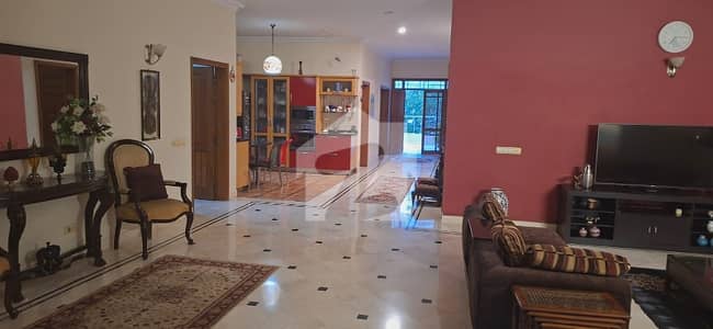 BUNGALOW AVAILABLE FOR SALE IN DHA PHASE 4 Upper Gizri