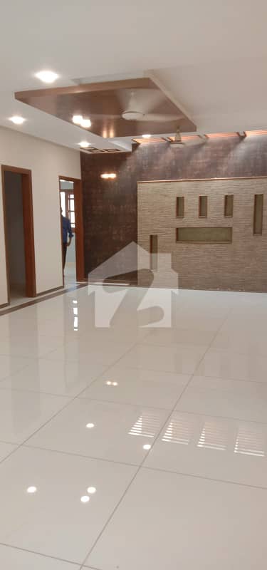 ڈی ایچ اے فیز 6 ڈی ایچ اے ڈیفینس,کراچی میں 3 کمروں کا 1 کنال بالائی پورشن 2.85 لاکھ میں کرایہ پر دستیاب ہے۔
