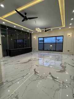 1 Kanal Full House Available For Rent In Bahria Phase 6