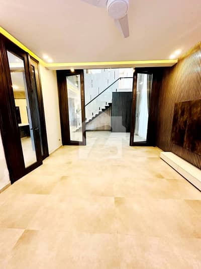 1 Kanal House For Sale In Dha 2 Very Solid Construction 1 Kanal House For Sale In Dha 2 Very Solid Construction