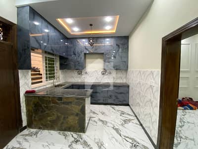 Building For Sale Main Markite