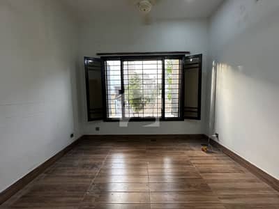 100 Yards Bungalow Available For Rent In DHA Phase 7 Extension Ayubia Commercial Lanes