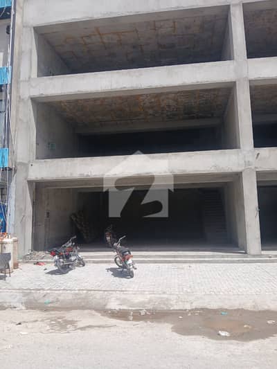 In Model Town - Block B Building Sized 4 Marla For Rent