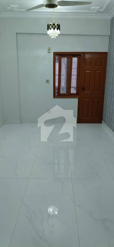 راحت کمرشل ایریا ڈی ایچ اے فیز 6,ڈی ایچ اے ڈیفینس,کراچی میں 2 کمروں کا 4 مرلہ فلیٹ 85.0 ہزار میں کرایہ پر دستیاب ہے۔