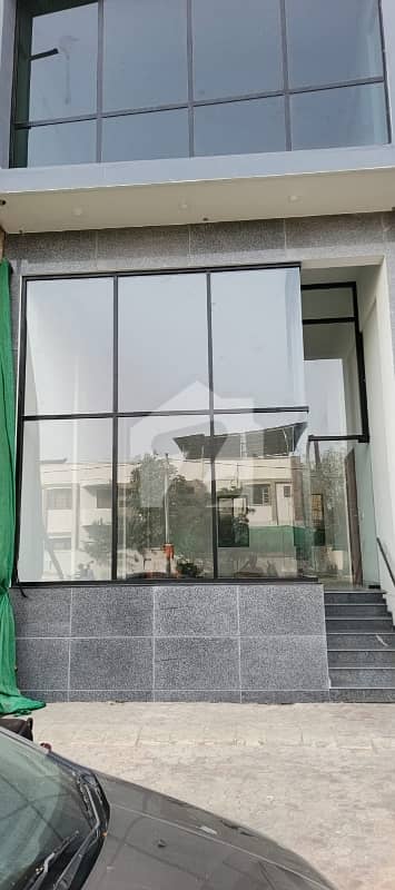 Idyllic Prime Location Building Available In Muslim Commercial Area For Rent