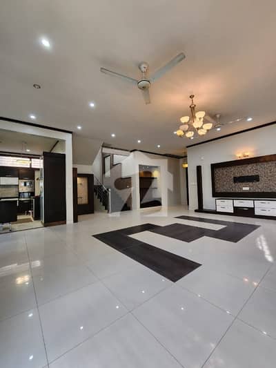 Premium Prime Location 500 Square Yards House Is Available For sale In KDA Scheme 1