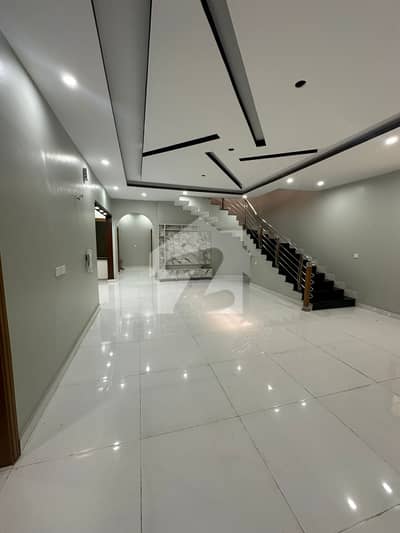 Slightly Used 500 Yards House Available For Rent In Dha Phase 7