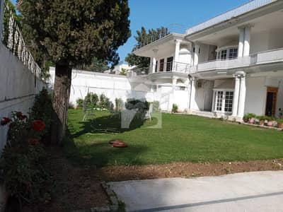 Cda Sector F-6/2 (120*180) 2400 Square Yards Old Corner House For Sale