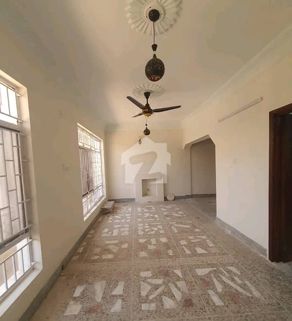 4 Marla House In Stunning I-10 Is Available For Sale 4 Marla House In Stunning I-10 Is Available For Sale
