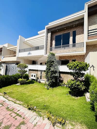 بحریہ انکلیو بحریہ ٹاؤن,اسلام آباد میں 5 کمروں کا 10 مرلہ مکان 5.7 کروڑ میں برائے فروخت۔ بحریہ انکلیو بحریہ ٹاؤن,اسلام آباد میں 5 کمروں کا 10 مرلہ مکان 5.7 کروڑ میں برائے فروخت۔