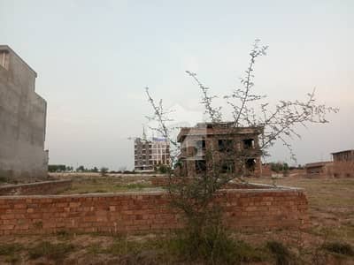 جناح گارڈنز فیز 1 جناح گارڈنز,ایف ای سی ایچ ایس,اسلام آباد میں 5 مرلہ رہائشی پلاٹ 90.0 لاکھ میں برائے فروخت۔