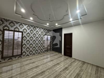 ڈی ایچ اے فیز 1 ۔ سیکٹر ایچ ڈی ایچ اے فیز 1,ڈی ایچ اے ڈیفینس,ملتان میں 5 کمروں کا 1 کنال مکان 1.8 لاکھ میں کرایہ پر دستیاب ہے۔
