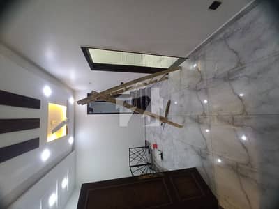 پی ای سی ایچ ایس بلاک 2 پی ای سی ایچ ایس,جمشید ٹاؤن,کراچی میں 4 کمروں کا 9 مرلہ زیریں پورشن 2.25 لاکھ میں کرایہ پر دستیاب ہے۔ پی ای سی ایچ ایس بلاک 2 پی ای سی ایچ ایس,جمشید ٹاؤن,کراچی میں 4 کمروں کا 9 مرلہ زیریں پورشن 2.25 لاکھ میں کرایہ پر دستیاب ہے۔