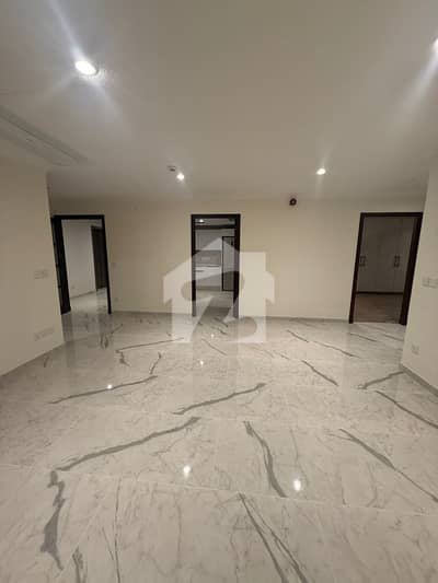 3 Bed Unfurnished 1960 Sq Feet On Reasonable Price
