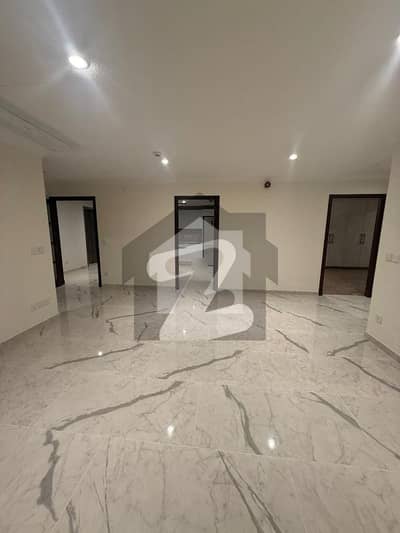 3 Bed Unfurnished Appartment With Private Lift For Rent On Reasonable Price