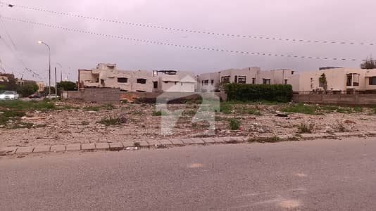 4000 Square Yard Prime Location Plot