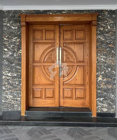 20 MARLA DESIGNER HOUSE UPPER PORTION AVAILABLE FOR RENT (ON URGENT BASIS)