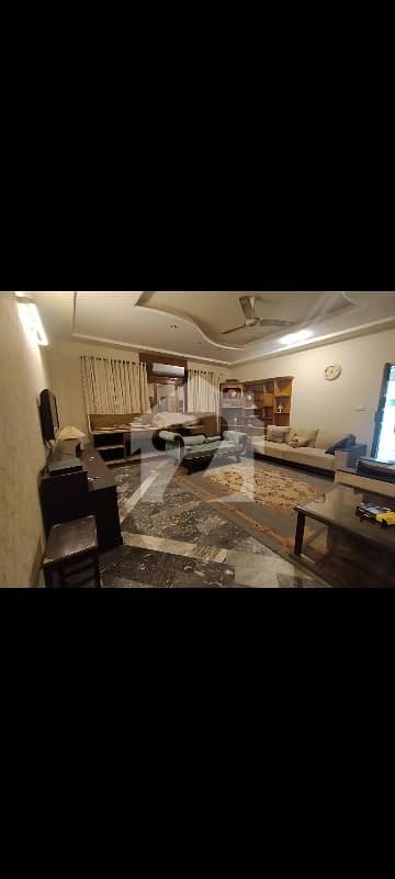 1 KANAL IDEAL LOCATION HOUSE FOR SALE 1 KANAL IDEAL LOCATION HOUSE FOR SALE