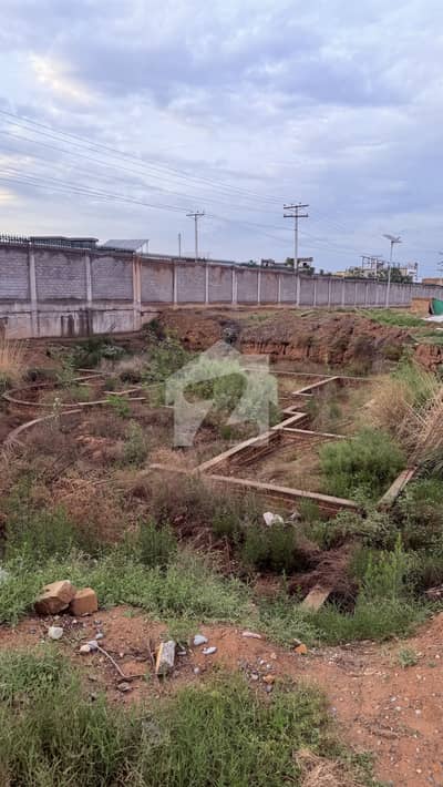 1 Kanal With 8 Marla Extra Land Plot For Sale