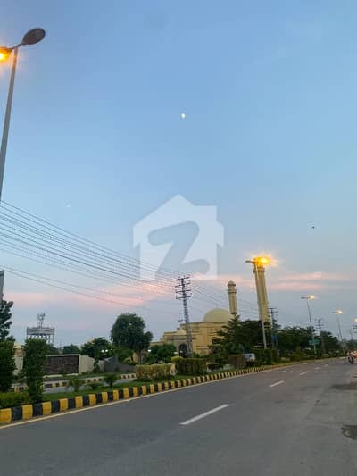 Well Maintained 4Bed House For Rent Available. Askari 11 B Sector