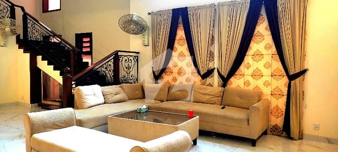 2000 Sq Yard House Is Available For Sale 2000 Sq Yard House Is Available For Sale