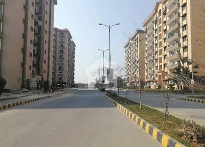 10 Marla Flat Is Available In Affordable Price In Askari 11 - Sector B