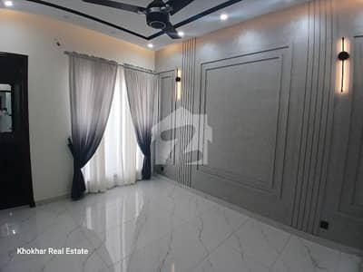 10 Marla Brand New House For Sell Paragon City