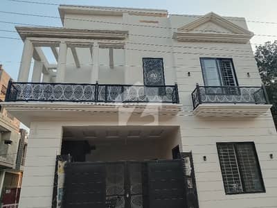 رائل پام سٹی ساہیوال ساہیوال میں 4 کمروں کا 4 مرلہ مکان 1.85 کروڑ میں برائے فروخت۔