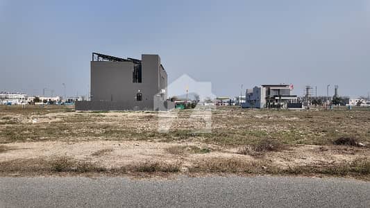 DHA Phase 7 Block Y 1+1 Kanal Outclass Location Plot For Sale Future Investment Oppurtunity