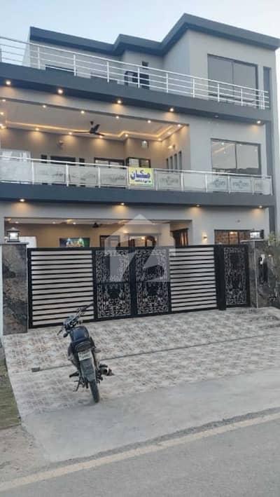 11 Marla Beautiful House Available For Sale In Park View City Tulip Block