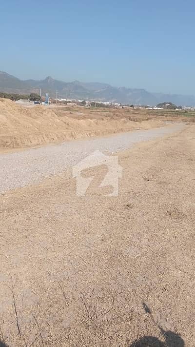 ای ۔ 12 اسلام آباد میں 10 مرلہ رہائشی پلاٹ 3.0 کروڑ میں برائے فروخت۔