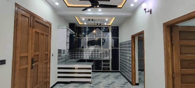 family flats avilible for rent in airport housing society sector 4
