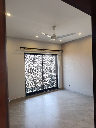 10 Marla Full House Available For Sale With Basement On Hot Location