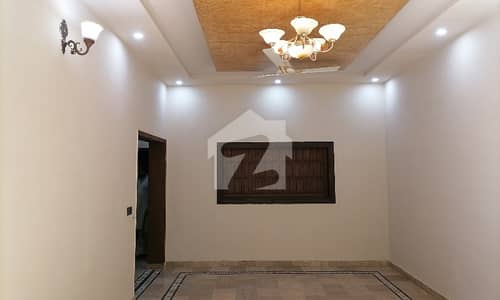 House For sale Is Readily Available In Prime Location Of Gulberg 3
