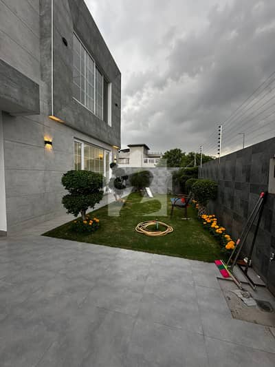 5 Bed Full House For Sale In DHA Phase 7